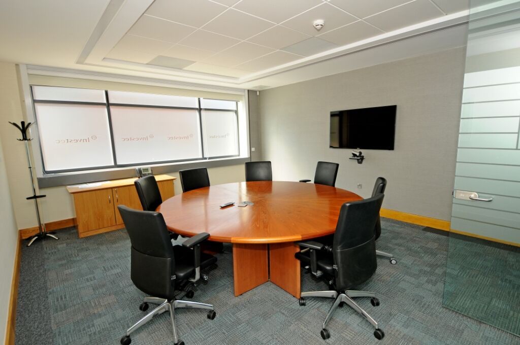 Investec Leeds — secondary office floor with installed M&E and ceiling grid