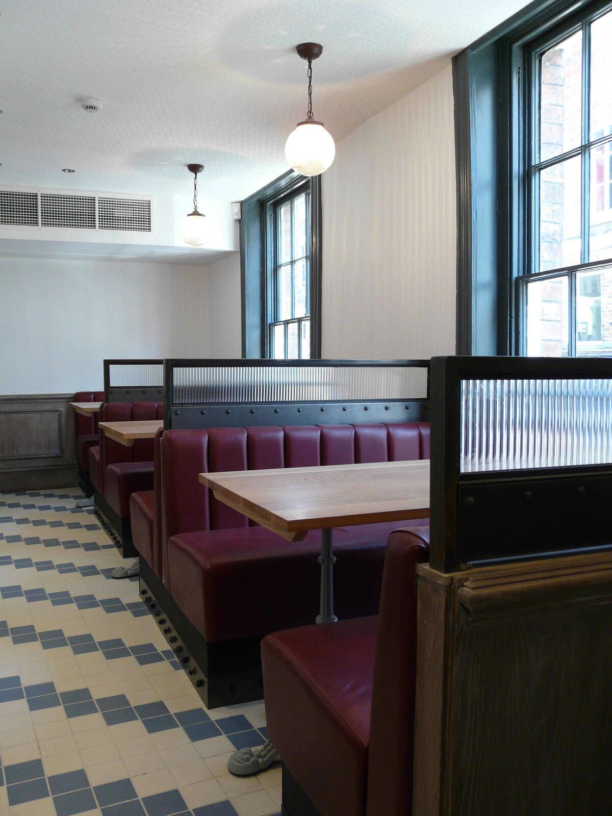 Zizzi Shrewsbury — bar seating and canopy installation