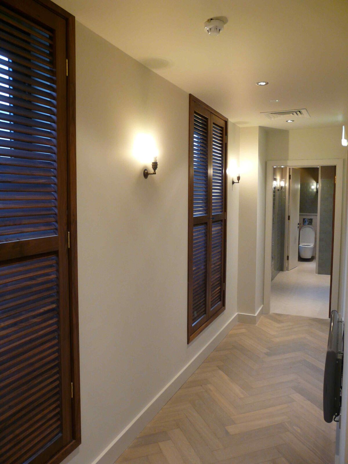 Zizzi Watford — private dining area and fitted joinery