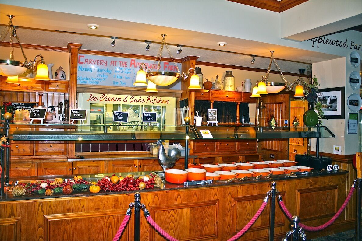 Cloverleaf Cramlington — commercial kitchen and extraction installation