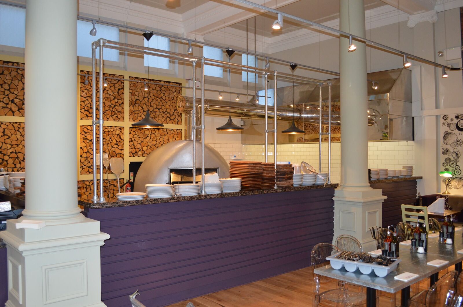 Zizzi Cardiff — feature bar and back-bar installation