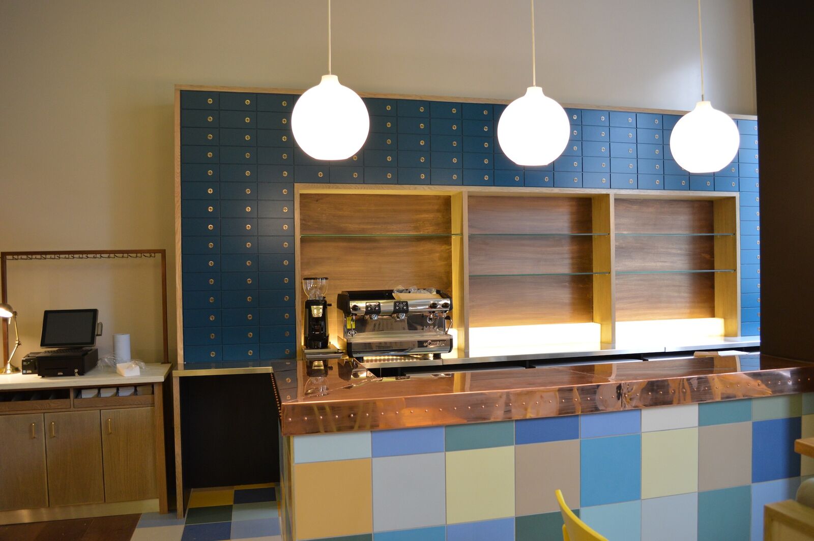 Zizzi Cambridge — completed restaurant interior
