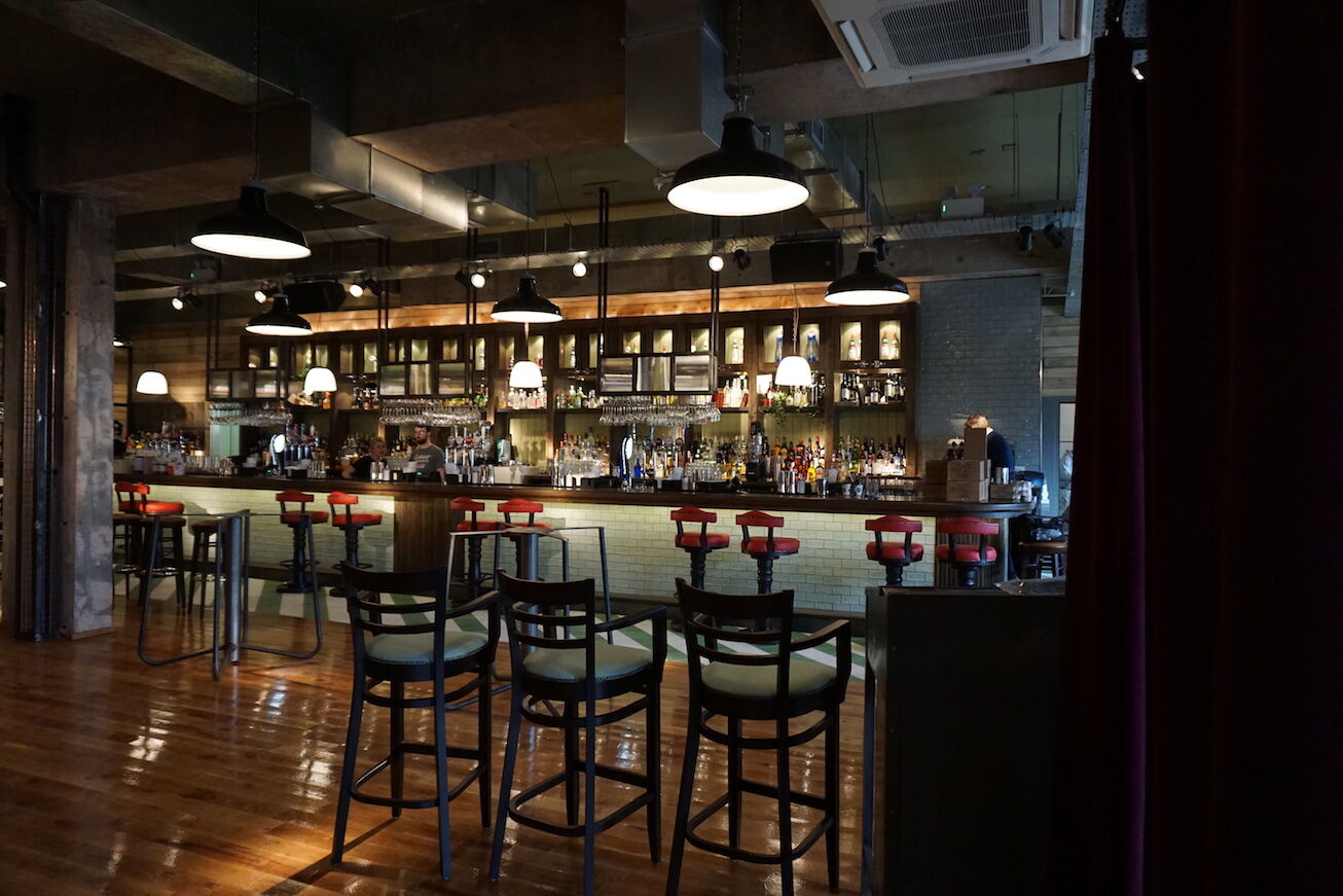 Revolution Stafford — decorative wall finishes and feature graphics